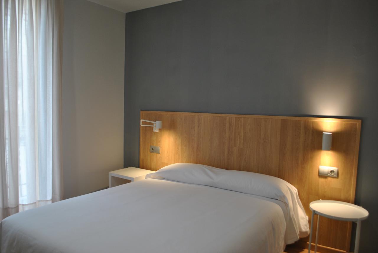 Hostal Universitat Cervera  Dış mekan fotoğraf