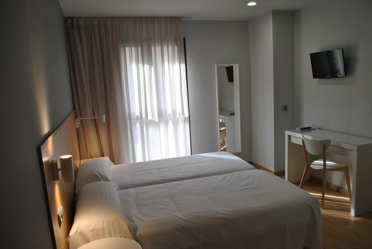 Hostal Universitat Cervera  Dış mekan fotoğraf