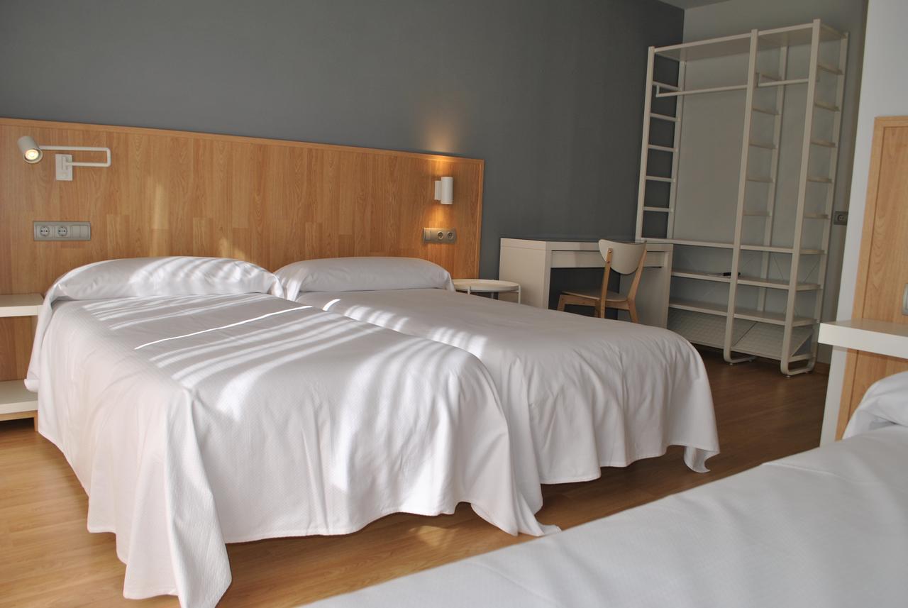 Hostal Universitat Cervera  Dış mekan fotoğraf