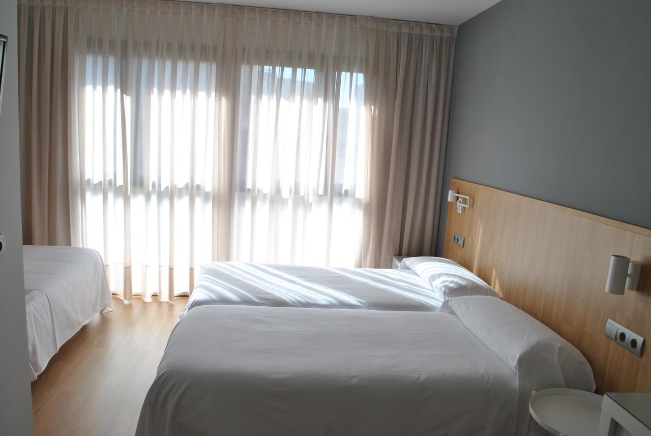 Hostal Universitat Cervera  Dış mekan fotoğraf