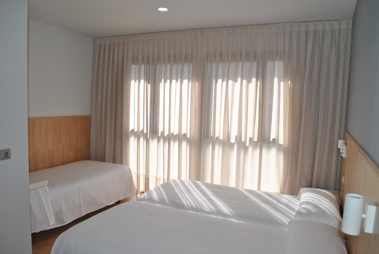 Hostal Universitat Cervera  Dış mekan fotoğraf