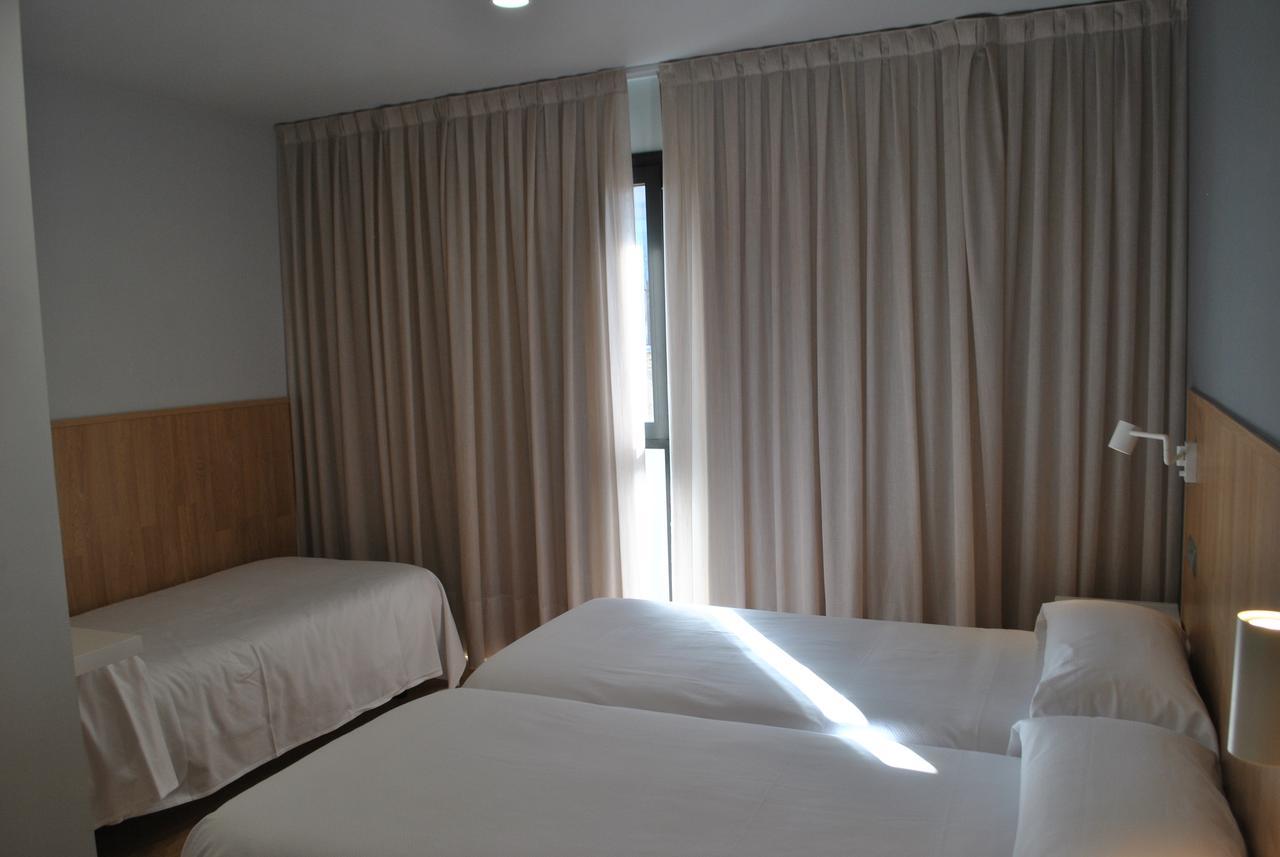 Hostal Universitat Cervera  Dış mekan fotoğraf