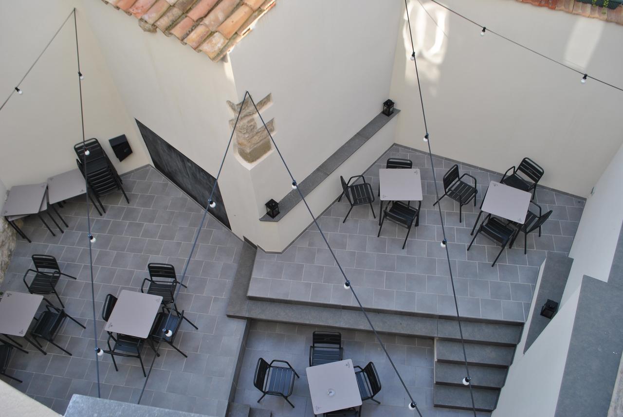 Hostal Universitat Cervera  Dış mekan fotoğraf